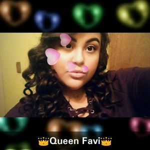 Meet your Posher, Faviola